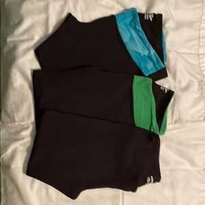 3 Pairs - Saucony scoot capris - Size Medium